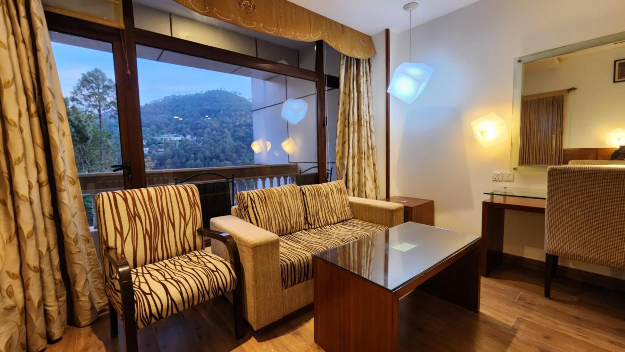 Hotel Royal Ark - Kasauli Exteriér fotografie