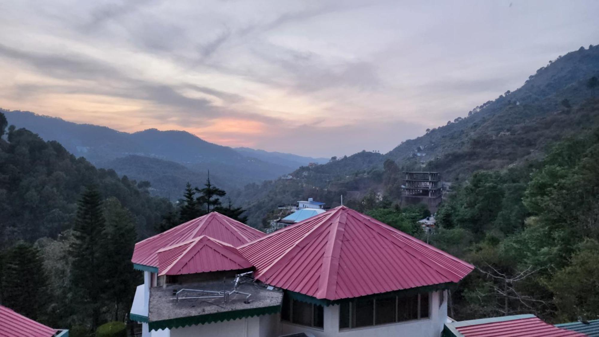 Hotel Royal Ark - Kasauli Exteriér fotografie
